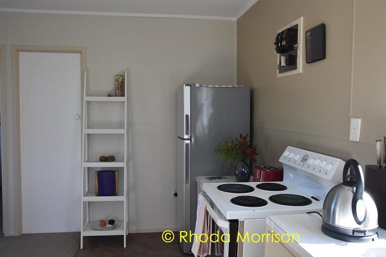 Photo of property in 42 Sandy Beach Road, Tinopai, 0593