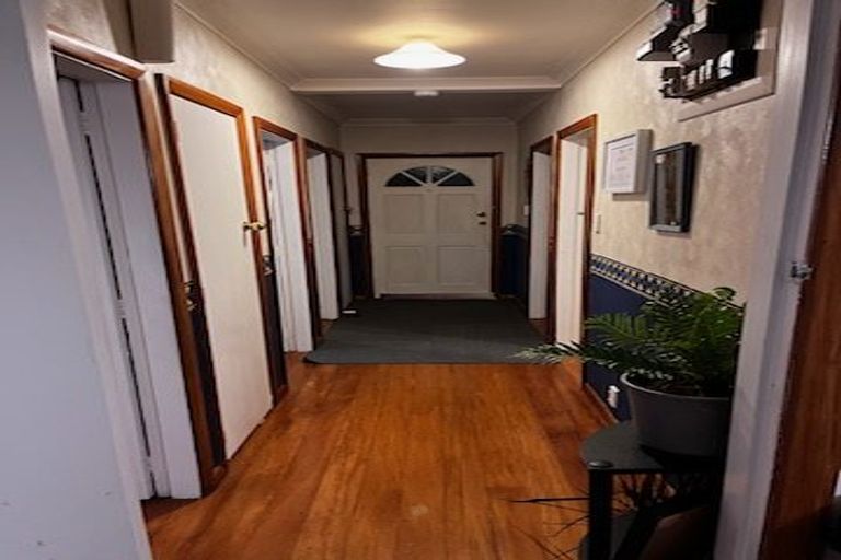 Photo of property in 38 Seddon Street, Wallaceville, Upper Hutt, 5018