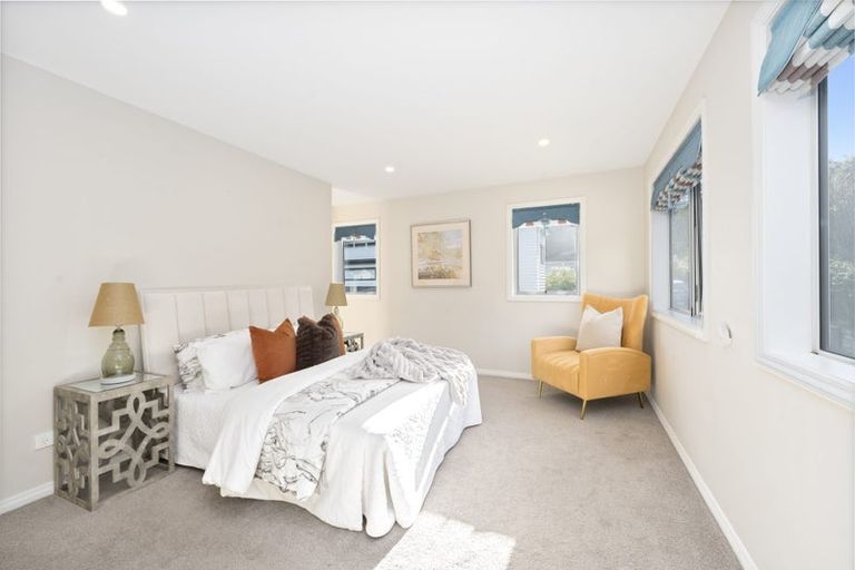 Photo of property in 5 Moko Lane, Greenhithe, Auckland, 0632