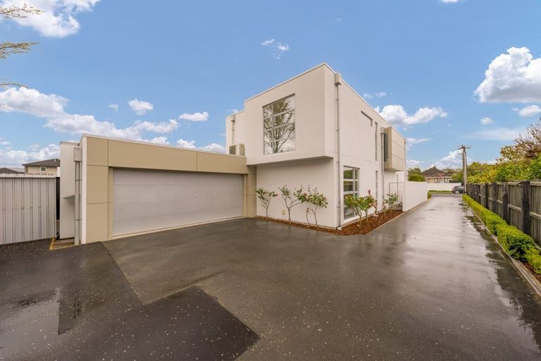 Photo of property in 72 Wai-iti Terrace, Bryndwr, Christchurch, 8052