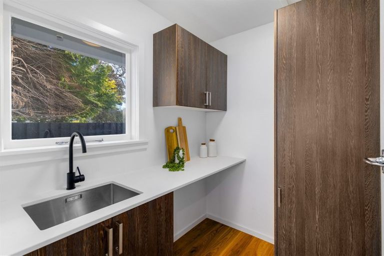 Photo of property in 31 Greendale Avenue, Avonhead, Christchurch, 8042