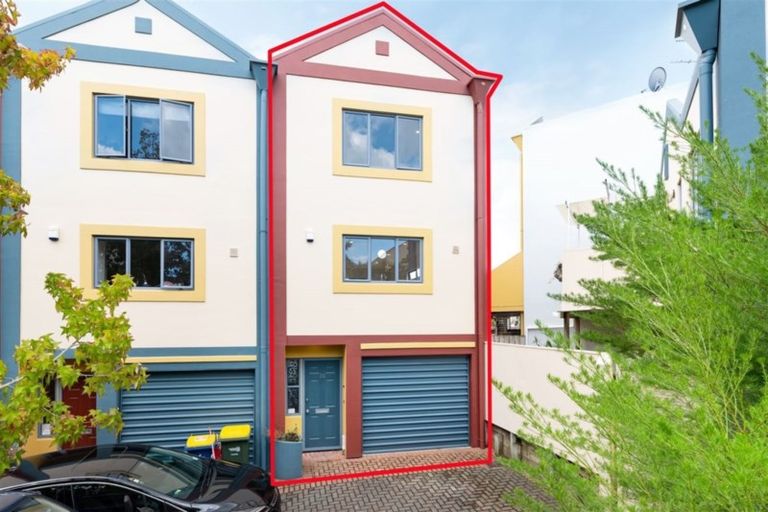 Photo of property in Lakeview Terrace, 22/14 Ambrico Place, New Lynn, Auckland, 0600