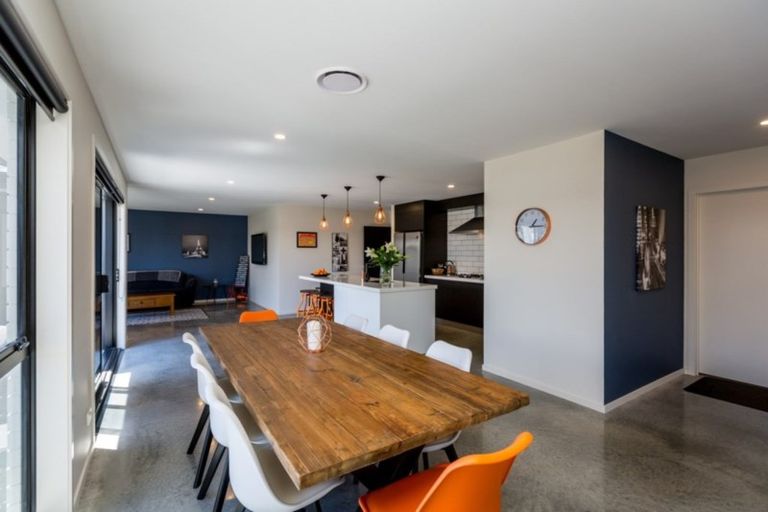 Photo of property in 10 Honeyfield Drive, Whalers Gate, New Plymouth, 4310