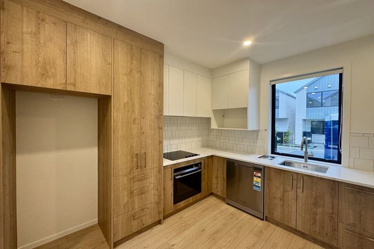 Photo of property in 17/21 Makomako Drive, Orewa, 0931