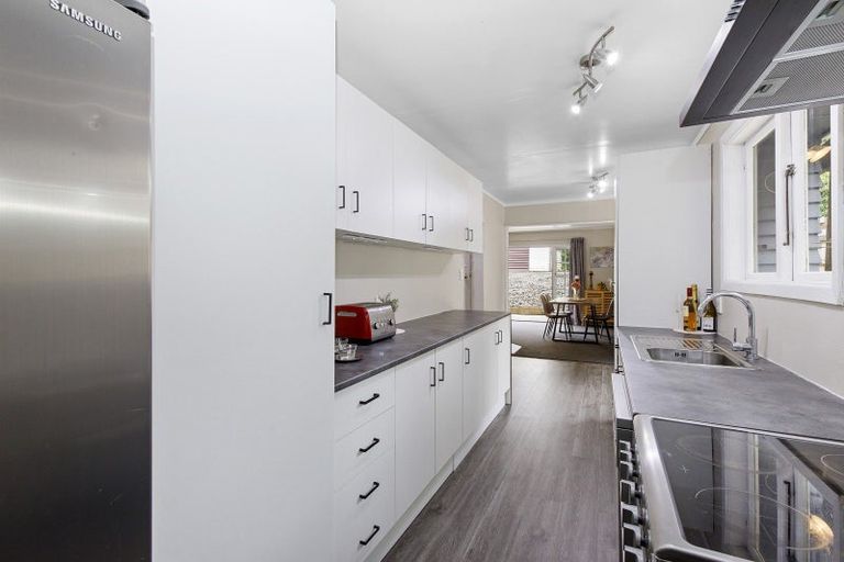 Photo of property in 81 Bird Grove, Stokes Valley, Lower Hutt, 5019