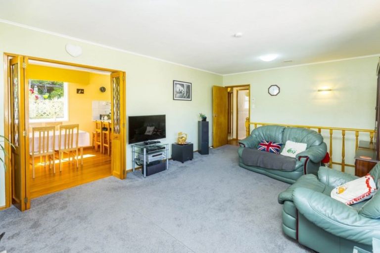 Photo of property in 69 Thomas Street, Stokes Valley, Lower Hutt, 5019