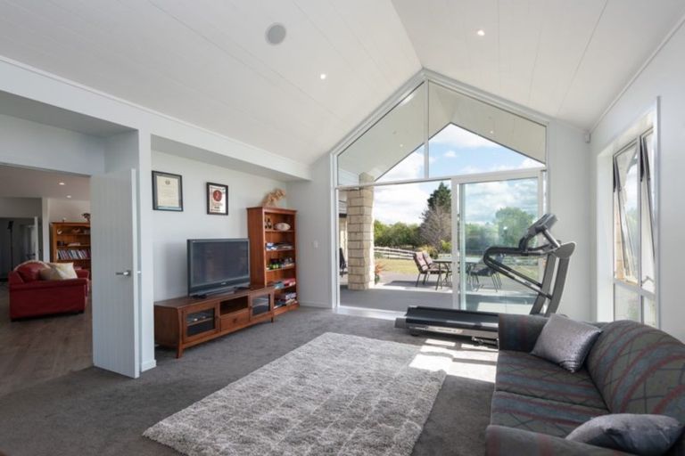 Photo of property in 22 Ardmore Quarry Road, Ardmore, Papakura, 2582