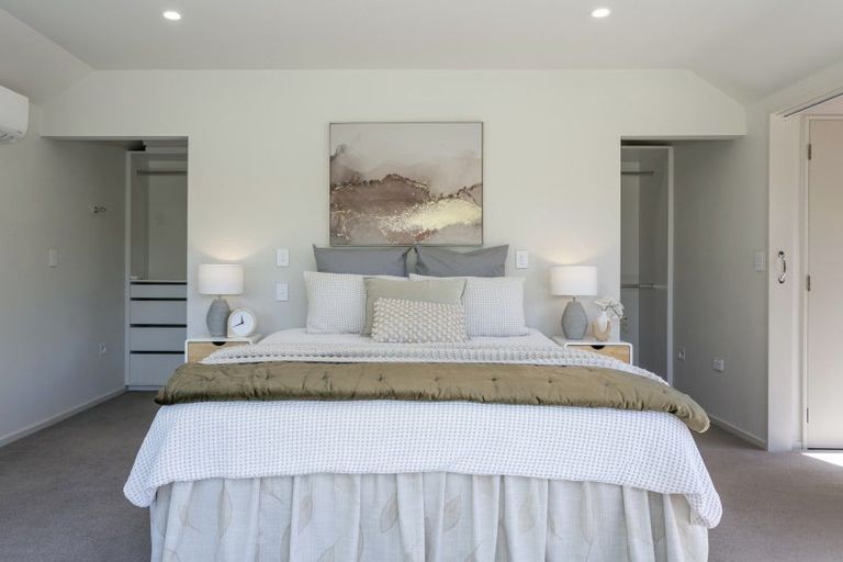 Photo of property in 71 Gillespie Place, Acacia Bay, Taupo, 3385