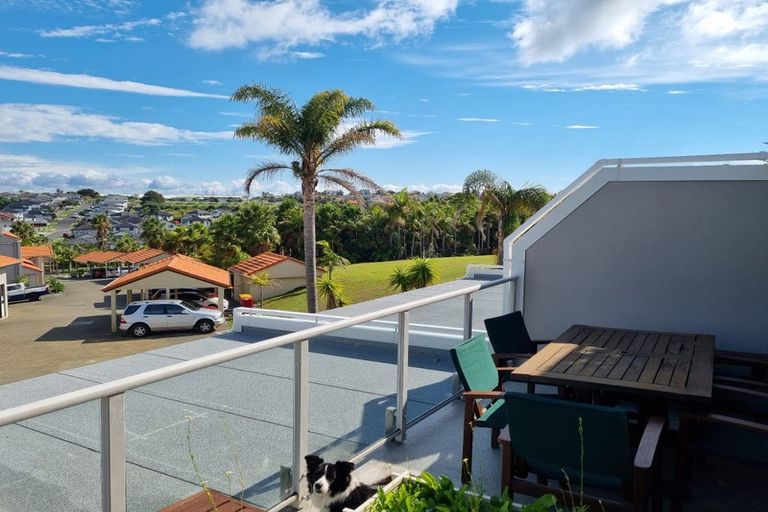 Photo of property in Santa Rosa, 7/340 Gulf Harbour Drive, Gulf Harbour, Whangaparaoa, 0930