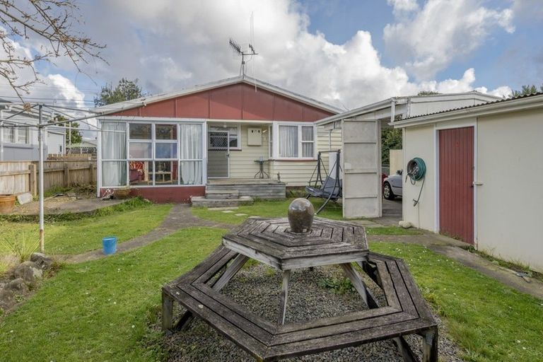 Photo of property in 4 Kings Drive, Levin, 5510