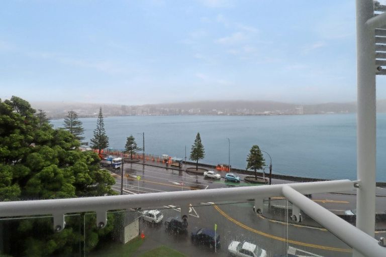 Photo of property in The Capital, 18/370 Oriental Parade, Oriental Bay, Wellington, 6011