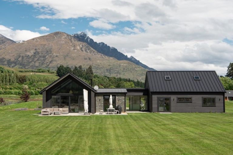 Photo of property in 221 Lower Shotover Road, Speargrass Flat, Queenstown, 9371