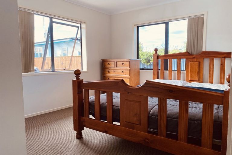 Photo of property in 69a Taradale Road, Onekawa, Napier, 4110