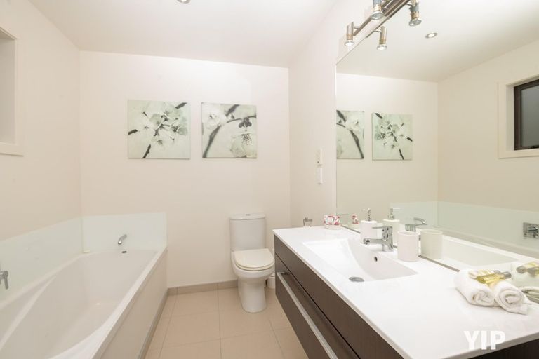 Photo of property in 21 Comber Place, Johnsonville, Wellington, 6037