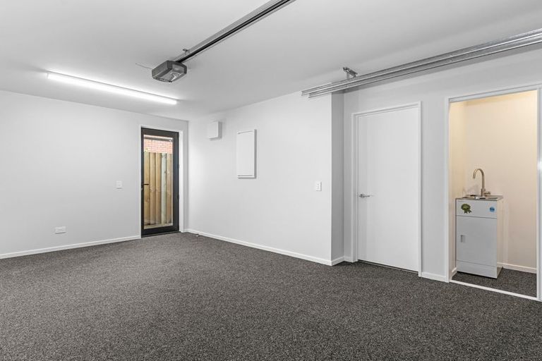 Photo of property in 2/45 Cranford Street, St Albans, Christchurch, 8014