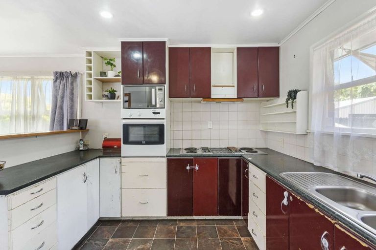 Photo of property in 1 Mack Place, Red Hill, Papakura, 2110