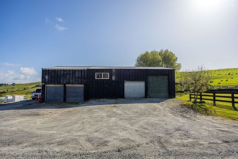 Photo of property in 27 Church Hill Road, Port Albert, Wellsford, 0973