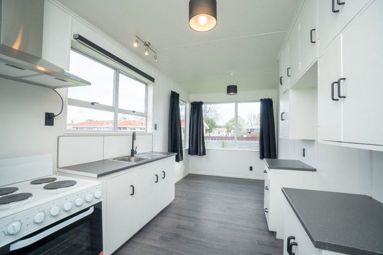 Photo of property in 74 Stillwater Place, Westbrook, Palmerston North, 4412