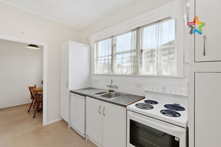 Photo of property in 34 Athlone Crescent, Boulcott, Lower Hutt, 5011