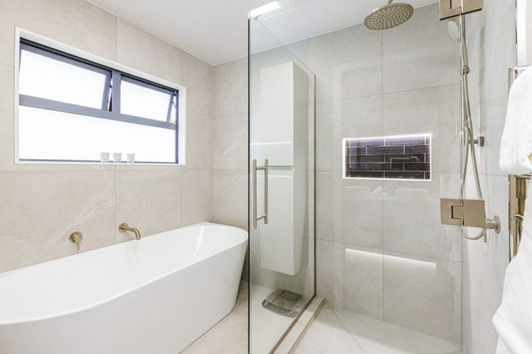 Photo of property in 13 The Glade North, Pukekohe, 2120