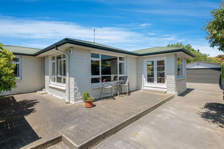 Photo of property in 59 Staveley Street, Avonhead, Christchurch, 8042