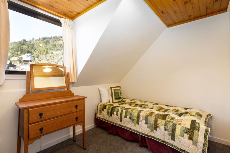 Photo of property in 5 Newgate Street, Picton, 7220