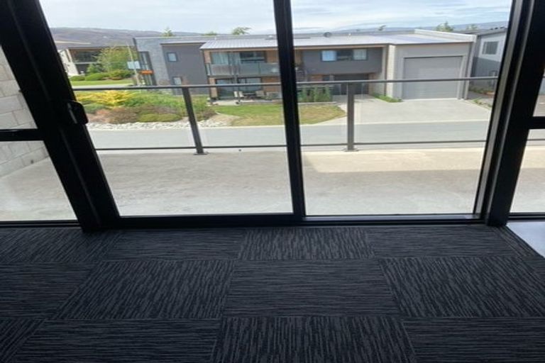 Photo of property in 16 Silverstone Drive, Cromwell, 9384