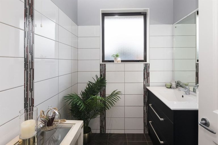 Photo of property in 683 Main North Road, Belfast, Christchurch, 8051