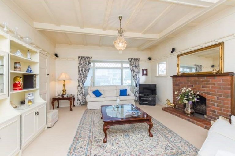 Photo of property in 1/67 Kitchener Road, Milford, Auckland, 0620