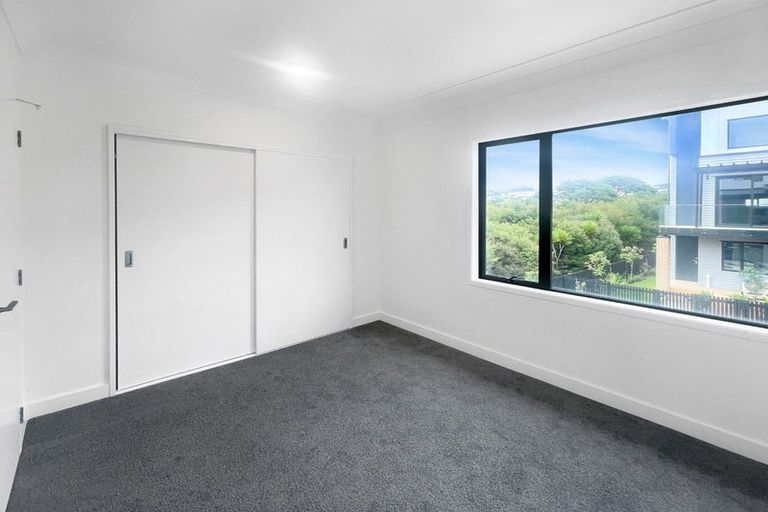 Photo of property in 66 Parkwood Avenue, Westgate, Auckland, 0614