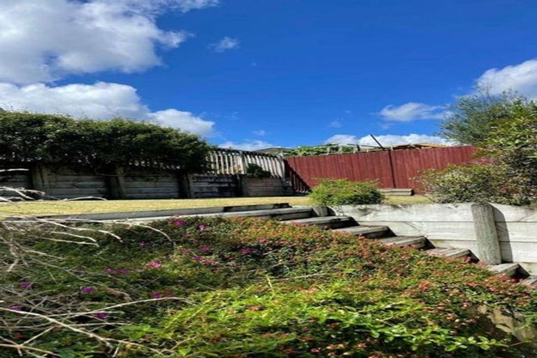 Photo of property in 4 Zeus Avenue, Henderson, Auckland, 0612