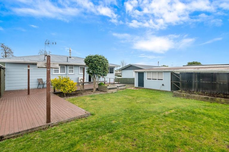 Photo of property in 35 Aotea Crescent, Tokoroa, 3420