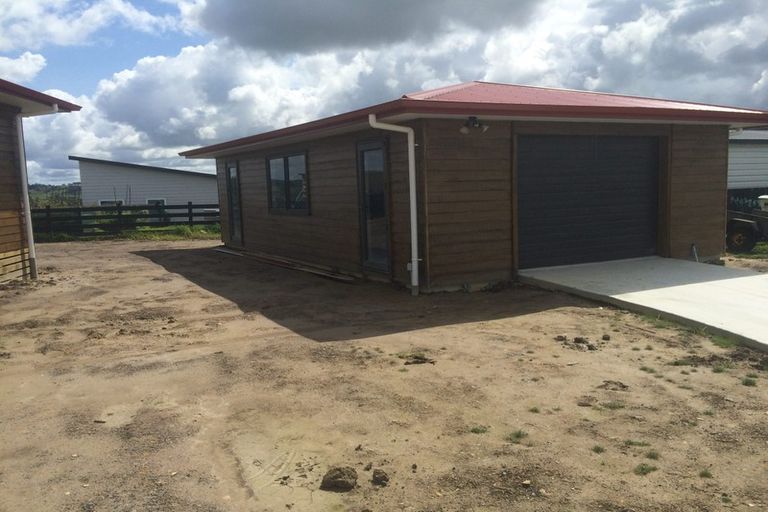 Photo of property in 2 Naho Place, Meremere, Mercer, 2474