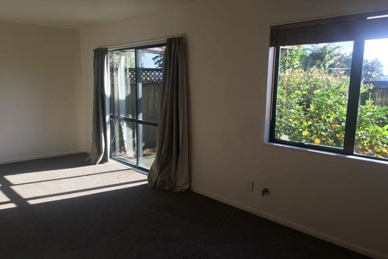 Photo of property in 3/3 Orwell Road, Greenhithe, Auckland, 0632