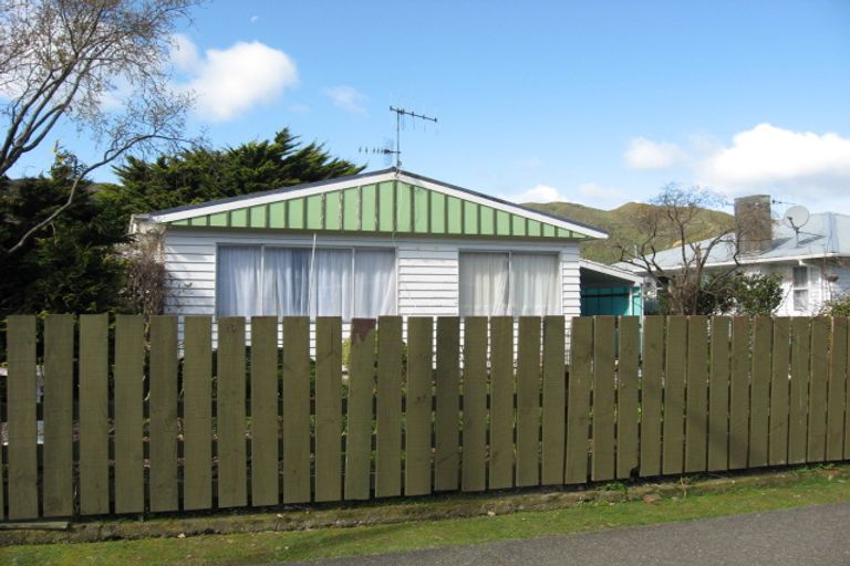 Photo of property in 232 Wellington Road, Wainuiomata, Lower Hutt, 5014