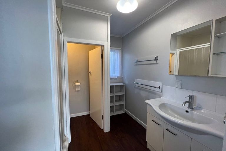 Photo of property in 1a/24 Vine Street, Mangere East, Auckland, 2024