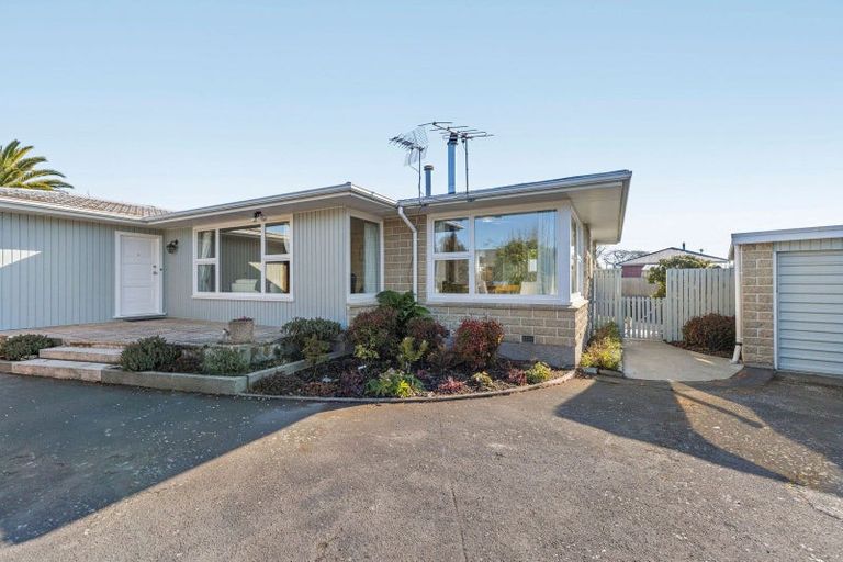 Photo of property in 11 Weston Place, Rangiora, 7400