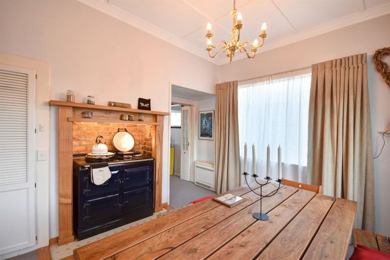 Photo of property in 75 Eglinton Road, Mornington, Dunedin, 9011