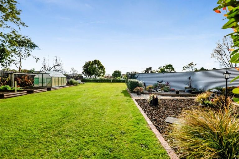 Photo of property in 8 Brassey Street, Waverley, 4510