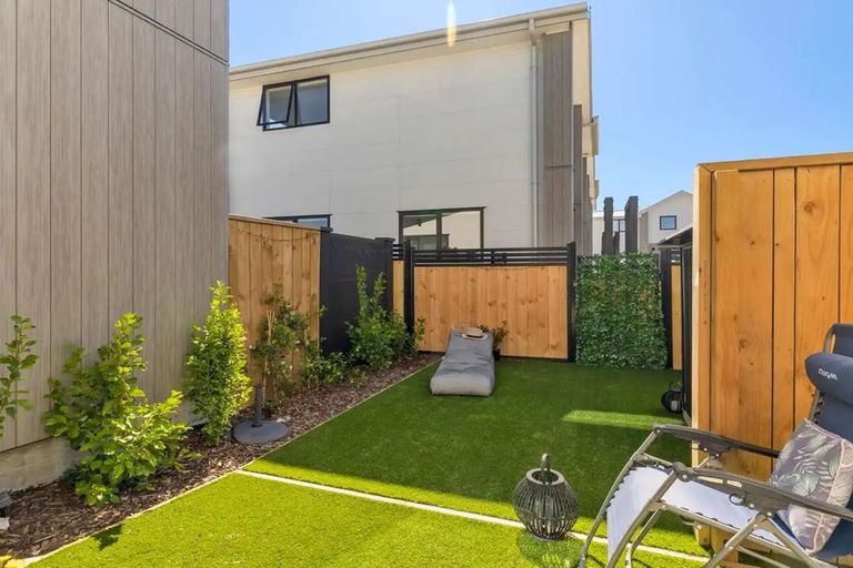 Photo of property in 14/232 Marine Parade, New Brighton, Christchurch, 8061