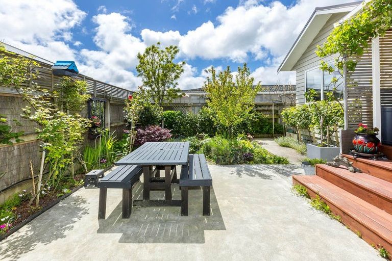 Photo of property in 15a Kiln Street, Silverstream, Upper Hutt, 5019