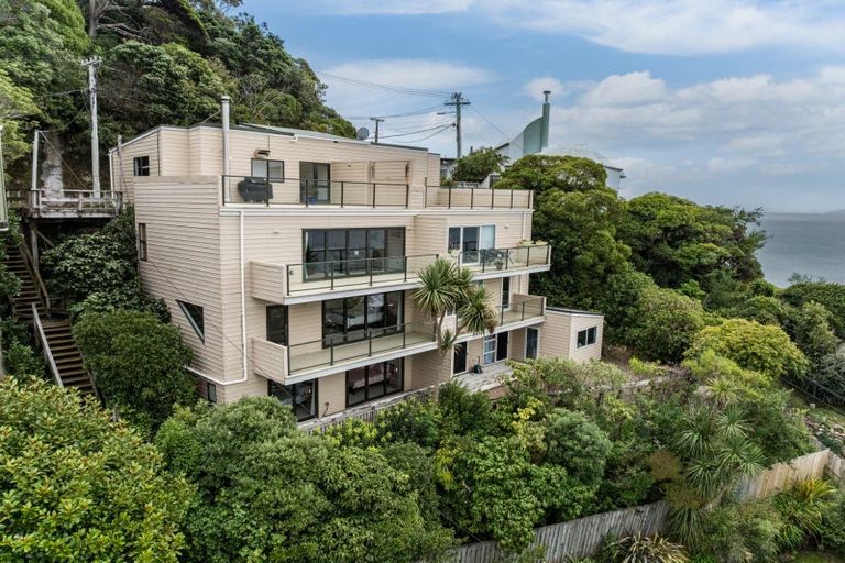 Photo of property in 29b Newport Terrace, Seatoun, Wellington, 6022
