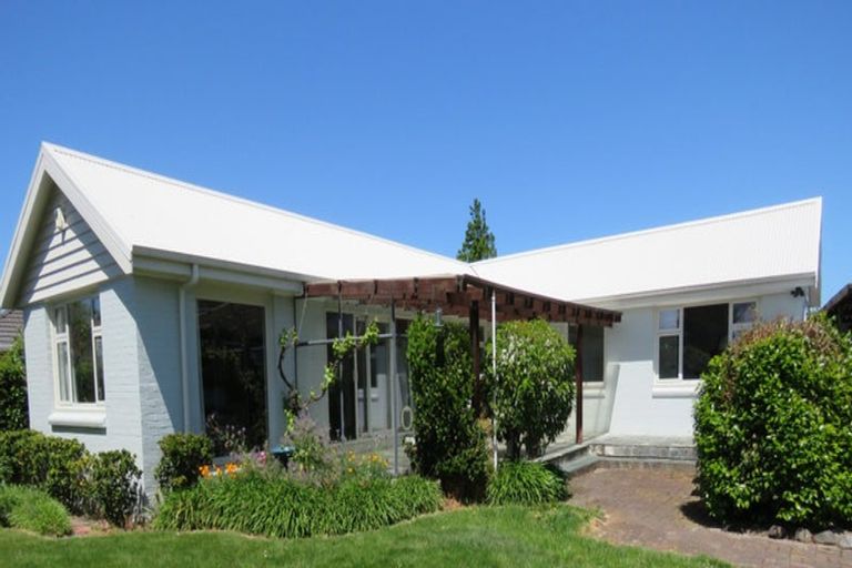 Photo of property in 15 Hadlow Place, Burnside, Christchurch, 8041