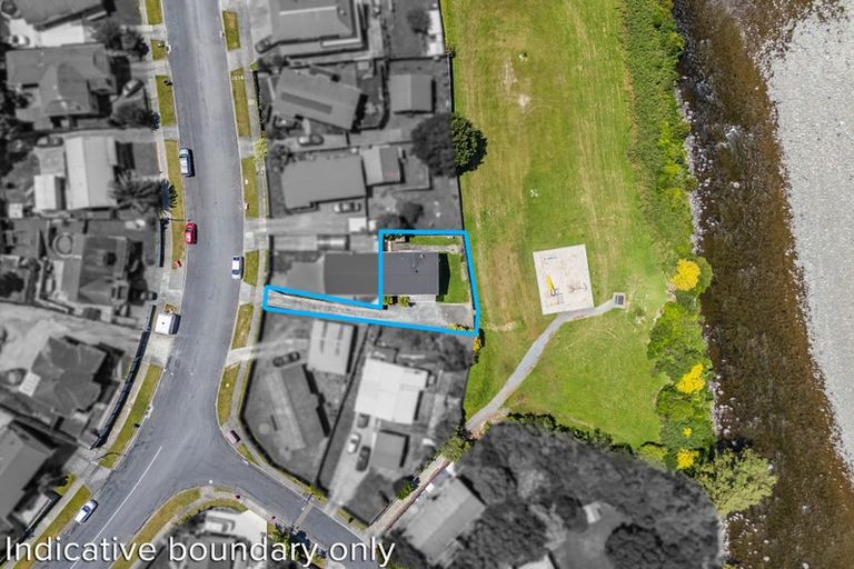 Photo of property in 2/84 Gillespies Road, Birchville, Upper Hutt, 5018