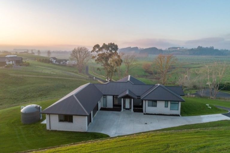 Photo of property in 23 Graham Mcrae Place, Whangamarino, Te Kauwhata, 3782