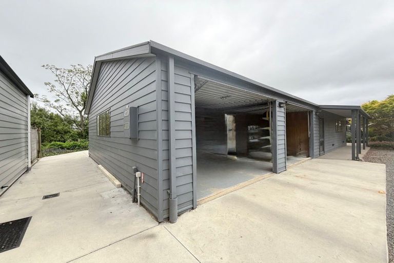 Photo of property in 154 Ohinepanea Road, Pukehina, Te Puke, 3186