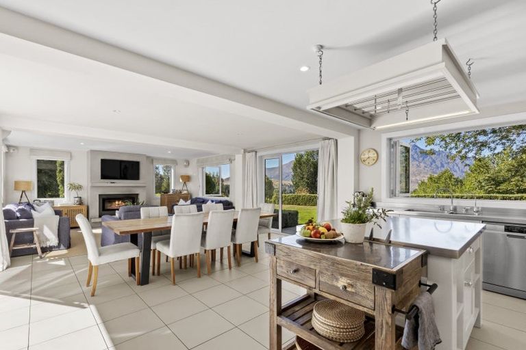 Photo of property in 183 Dalefield Road, Dalefield, Queenstown, 9371