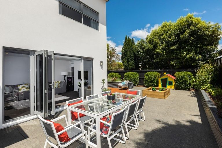 Photo of property in 15a Tomes Road, St Albans, Christchurch, 8052