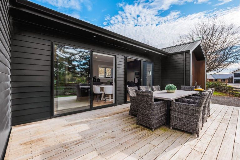 Photo of property in 10 Brighton Grove, Newstead, Hamilton, 3286