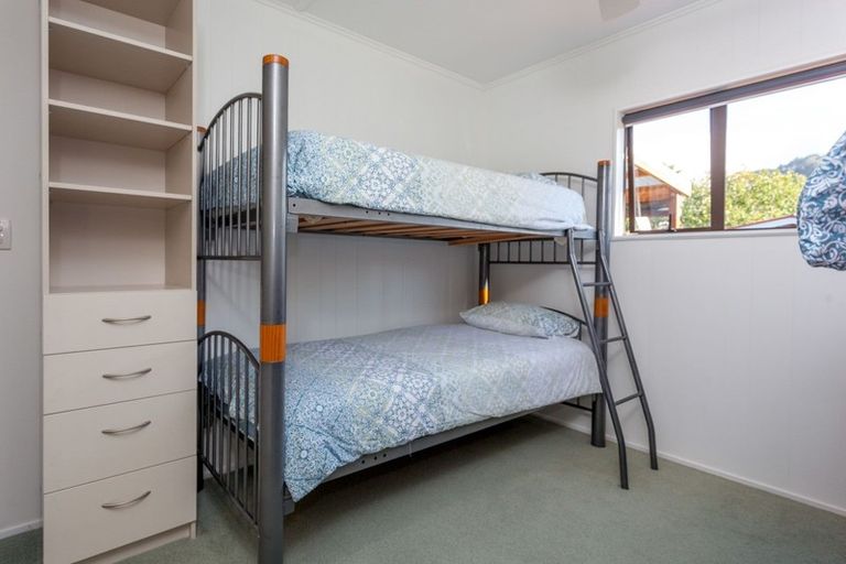 Photo of property in 12a Whiritoa Beach Road, Whiritoa, Whangamata, 3691